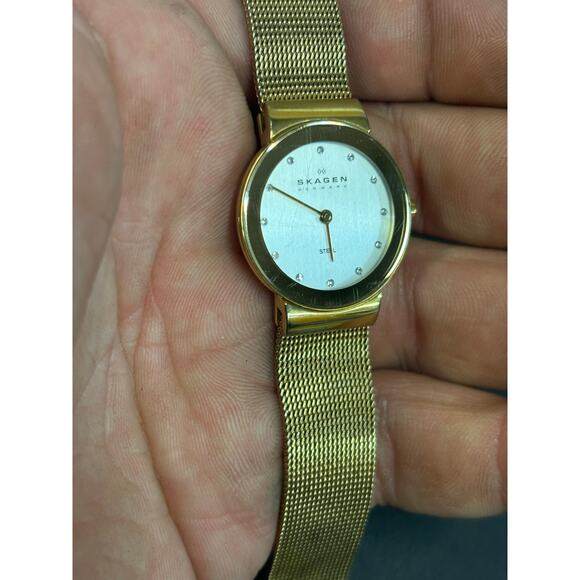 Skagen Denmark 358SGGD Gold Tone Mesh Band! New Battery! - Picture 4 of 8